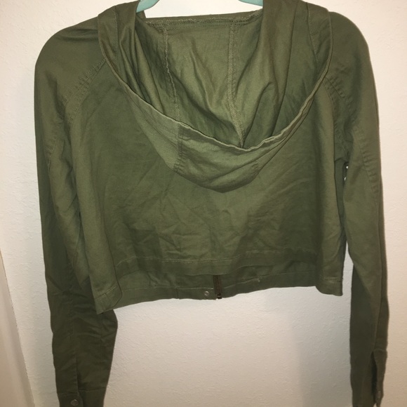 Crop Jacket - Picture 3 of 3